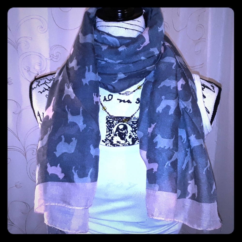 2CHICK NWT Sheer Scarf w Dogs